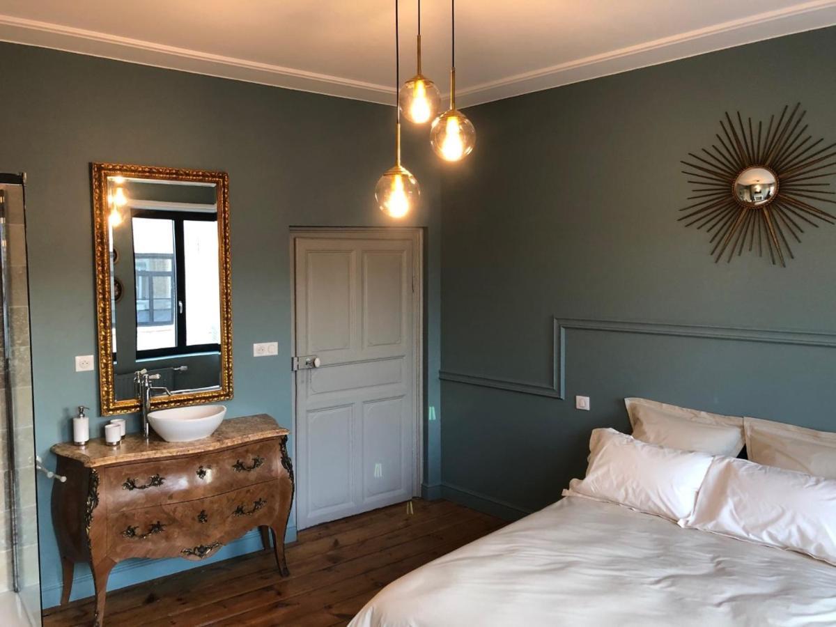 Les Chambres Berguoises Chambre Au Coeur De Bergues Exterior foto